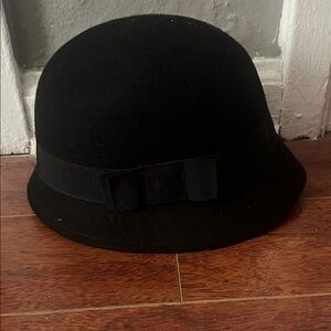 H&M Black Felt Hat with Bow